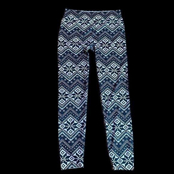 No Boundaries Black White Aztec Print Leggings Size Large - Picture 1 of 5